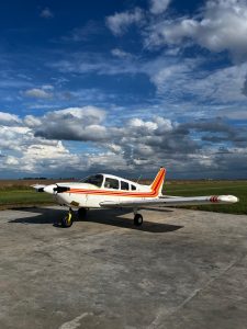 Piper PA-28 Cherokee 235